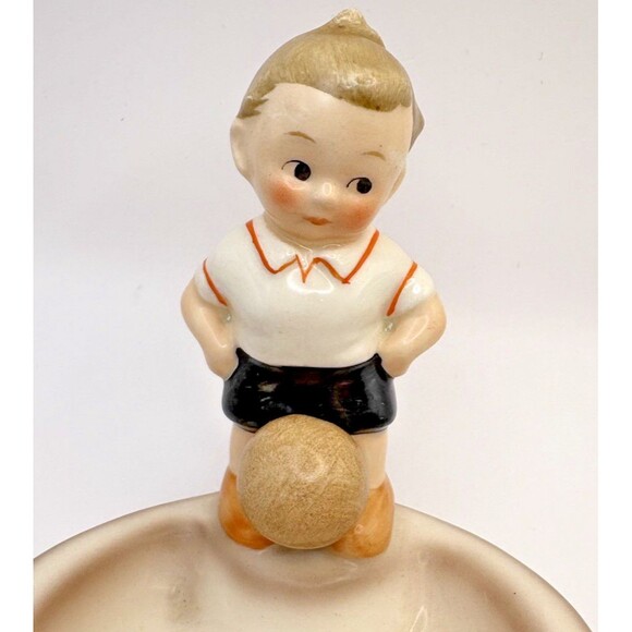 Goebel Ashtray Boy With Ball Has TMK1 and TMK2 Marks - Picture 8 of 15